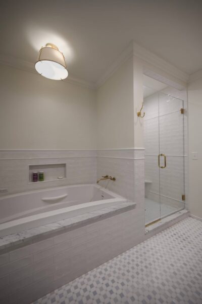 Whispering Wood bathroom tub and shower